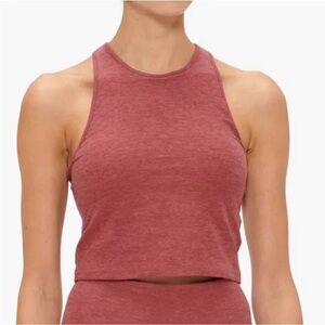 Vuori Elevation Plyo Sleeveless High Neck Crop Tank Size Small in Dusty Rose